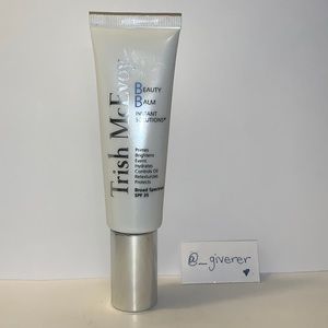 Shade 2 Beauty Balm Instant Solutions Trish McEvoy